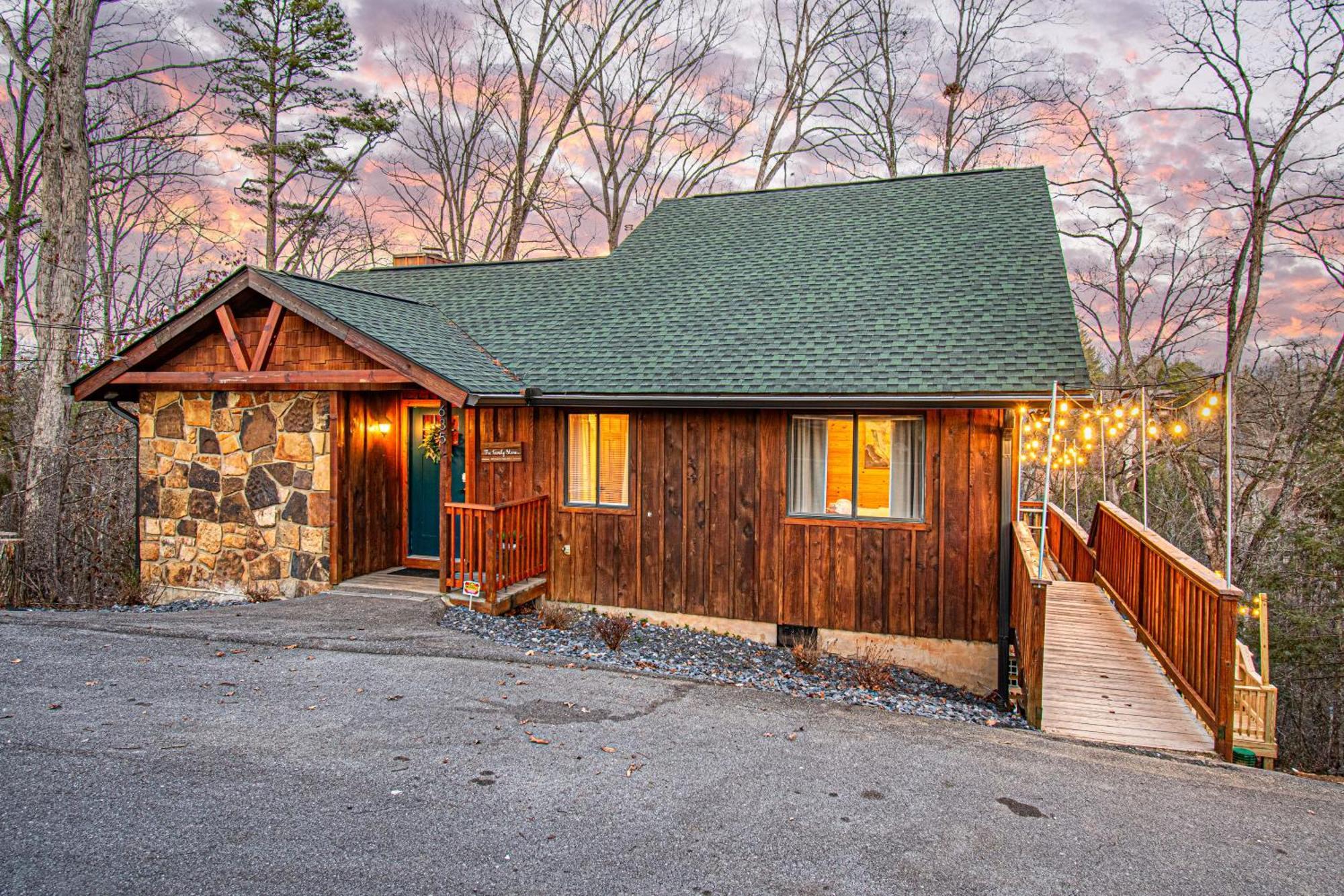 The Family Stone Luxe Cabin Sleeps 12 Hot Tub Dogfriendly Dollywood 鸽子谷 外观 照片